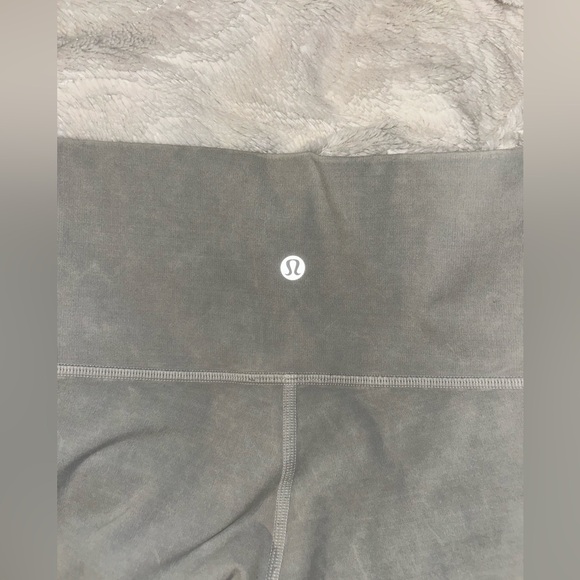 Lululemon leggings - Picture 1 of 3